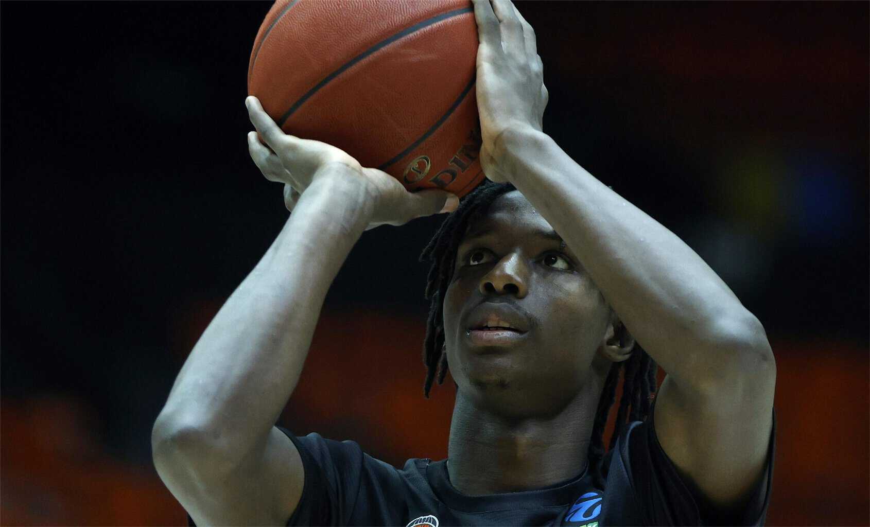 Eurocup : Valencia BC de Brancou Badio (11 points) se fait renverser par Lietkabelis après un match très accroché - wiwsport Eurocup : Valencia BC de Brancou Badio (11 points) se fait renverser par Lietkabelis après un match très accroché - wiwsport