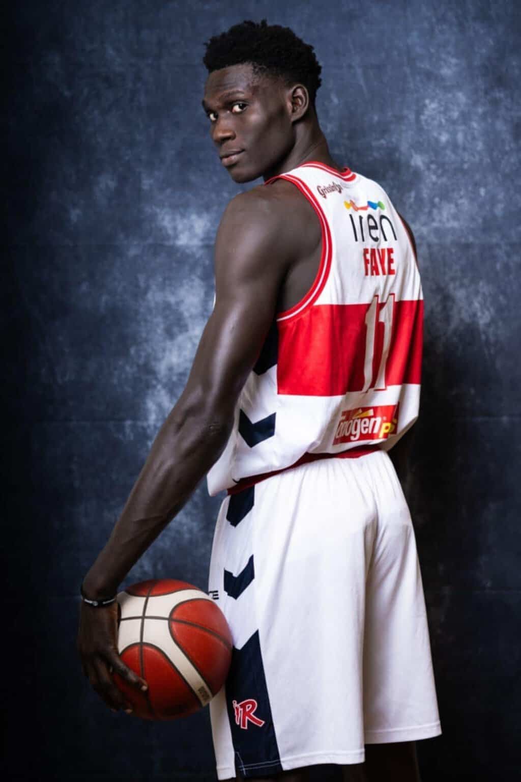 Mouhamed Faye (Pallacanestro Reggiana) : "Mon objectif est de jouer en NBA ou en Euroleague" - wiwsport Mouhamed Faye (Pallacanestro Reggiana) : "Mon objectif est de jouer en NBA ou en Euroleague" - wiwsport