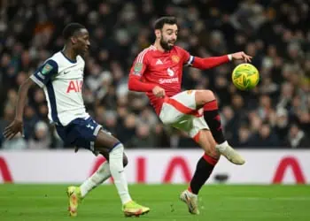 League Cup : Tottenham de Pape Matar Sarr se fait très peur, mais sort Manchester United et rejoint les demi-finales - wiwsport