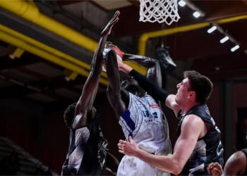 BCL : Reggiana de Mouhamed Faye concède déjà son premier revers face à Tenerife (91-69) - wiwsport