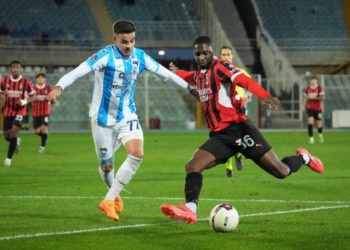 Mercato : L'AC Monza en discussions avec l'AC Milan pour Fodé Ballo-Touré - wiwsport