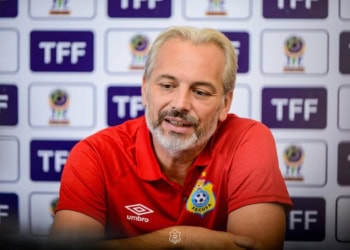 CAN 2025 - Sébastien Desabren, sélectionneur RDC : "Le Sénégal est l’une des équipes les plus fortes du continent, reste favori" - wiwsport