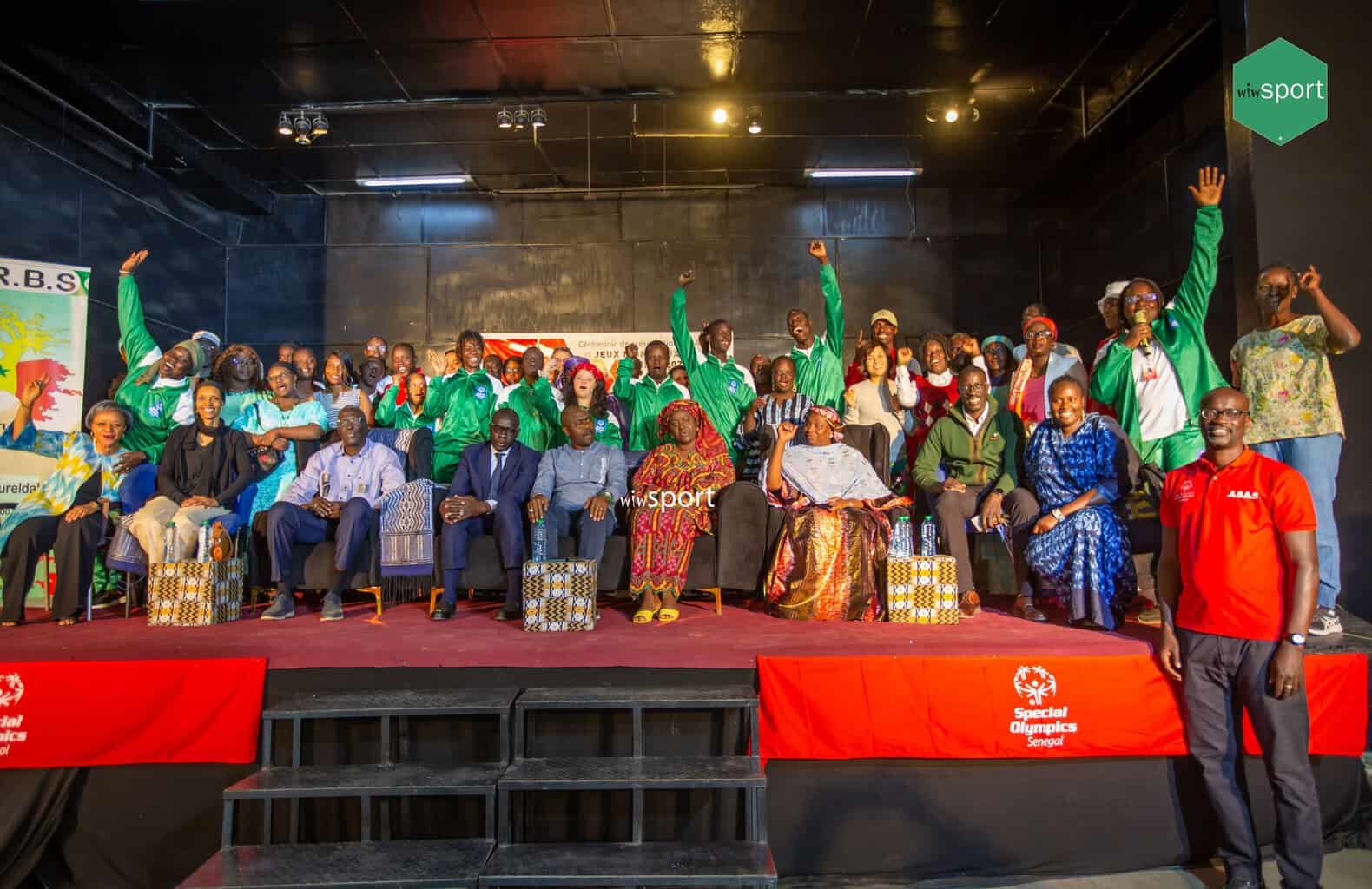 Mondiaux Turin 2025 : 8 athlètes, 17 membres… la délégation Special Olympics Sénégal présentée (images) - wiwsport