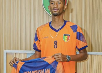 Mercato : Mame Cheikh Diallo quitte Jaraaf pour l’Académie Foot Darou Salam - wiwsport
