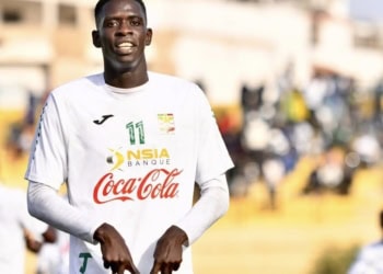 Coupe du Sénégal : Auteur d’un coup du chapeau, Ababacar Sarr envoie le Jaraaf en huitièmes de finale - wiwsport