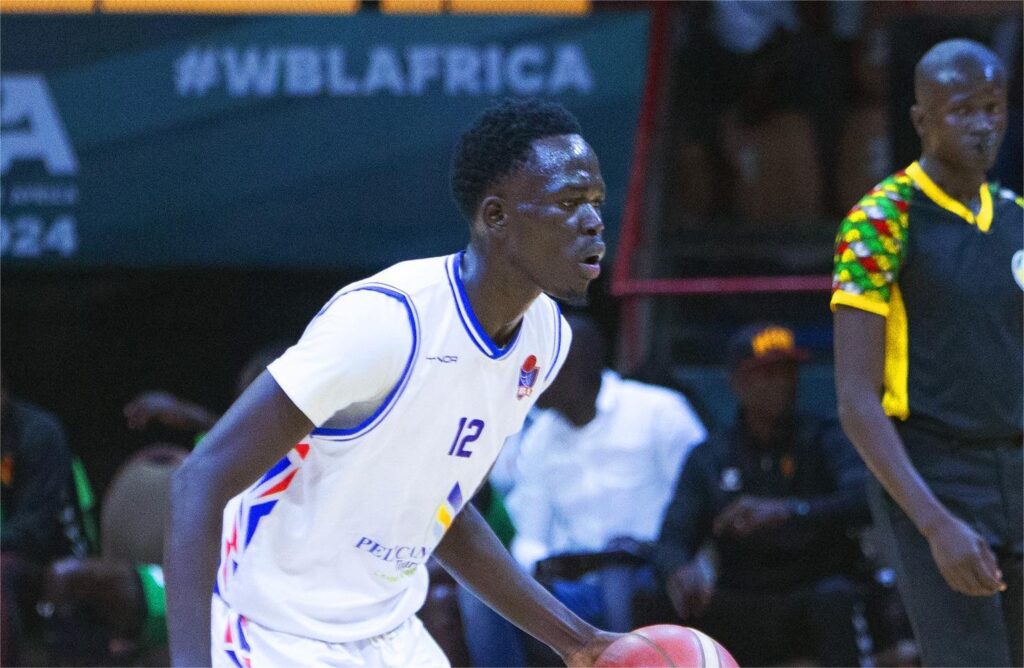 N1 Masculin – J6 : GBA maintient sa série de victoires en battant RS Yoff (89-71) - wiwsport N1 Masculin – J6 : GBA maintient sa série de victoires en battant RS Yoff (89-71) - wiwsport