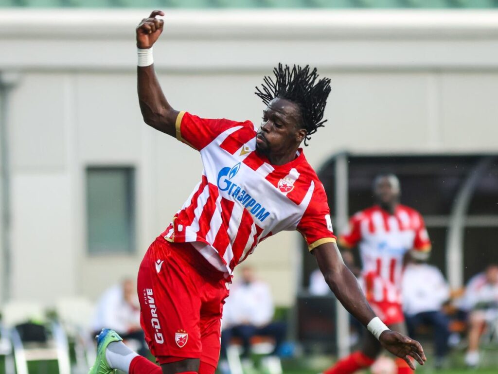 Superliga : Chérif Ndiaye buteur et passeur décisif dans la large victoire de l'Etoile Rouge de Belgrade contre Radnički Kragujevac - wiwsport Superliga : Chérif Ndiaye buteur et passeur décisif dans la large victoire de l'Etoile Rouge de Belgrade contre Radnički Kragujevac - wiwsport