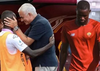 Foot - Maissa Codou Ndiaye défend José Mourinho, accusé de racisme en Turquie : « Je n'y crois pas, il est lié aux noirs et ne plaisante pas avec la couleur de peau » - wiwsport
