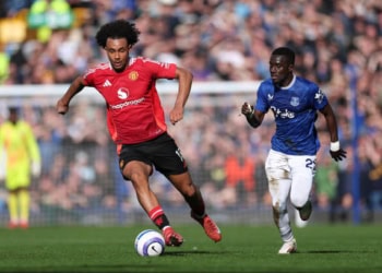 Premier League : Idrissa Gueye et Everton laissent filer la victoire face à Manchester United - wiwsport