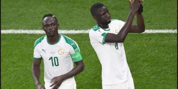 Équipe Nationale - Cheikhou Kouyate défend Sadio Mané face aux critiques « Il a failli perdre sa vie pour le Sénégal… » - wiwsport