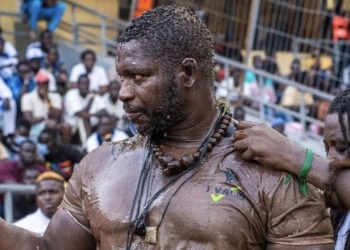 Lamb - Tapha Tine attaque le Roi des Arènes : « Notre combat a été démarché à plusieurs reprises mais il n’a jamais donné son accord (…) S’il ne veut pas m’affronter il n’a qu’à le dire clairement » - wiwsport
