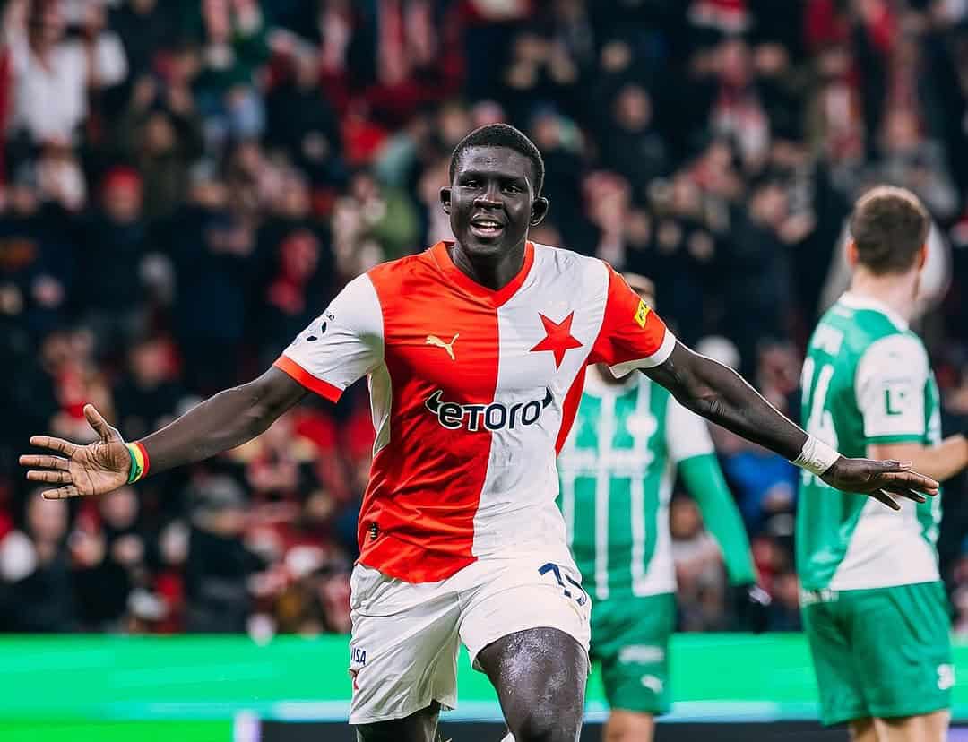 Foot : El Hadji Malick Diouf champion de Tchéquie avec le Slavia Prague - wiwsport Foot : El Hadji Malick Diouf champion de Tchéquie avec le Slavia Prague - wiwsport