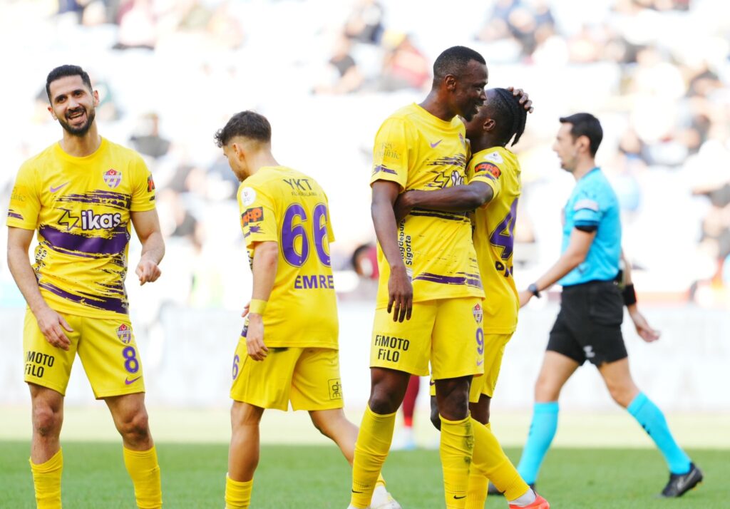 Süper Lig : Mame Baba Thiam offre la victoire à Eyüpspor contre Hatayspor - wiwsport Süper Lig : Mame Baba Thiam offre la victoire à Eyüpspor contre Hatayspor - wiwsport