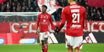 Ligue 1 : Abdoulaye Niakhaté Ndiaye voit rouge, Brest s’incline contre le RC Lens de Nampalys Mendy - wiwsport