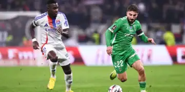 Ligue 1 : Moussa Niakhaté et Lyon s’inclinent dans le derby contre l’ASSE (2-1) - wiwsport