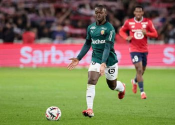 LILLE, FRANCE - MARCH 30: Nampalys Mendy of Lens during the Ligue 1 football match between Lille OSC (LOSC) and Racing Club de Lens (RC Lens, RCL) at Stade Pierre Mauroy, Decathlon Arena on March 30, 2025 in Villeneuve d'Ascq near Lille, France. (Photo by Jean Catuffe/Getty Images)