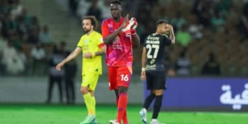 JEDDAH, SAUDI ARABIA - MARCH 6: Edouard Mendy of Al Ahli SFC leaves the field after injury during the Saudi Pro League match between Al Ahli SFC and Al Khaleej at Prince Abduallah Al Faisal Stadium on March 6, 2025 in Jeddah, Saudi Arabia. (Photo by Yasser Bakhsh/Getty Images)