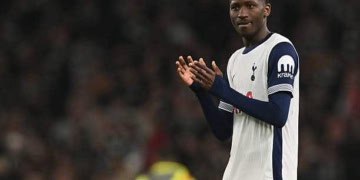 Ligue Europa : Tottenham de Pape Matar Sarr s'impose contre Francfort et se qualifie pour les demi-finales - wiwsport