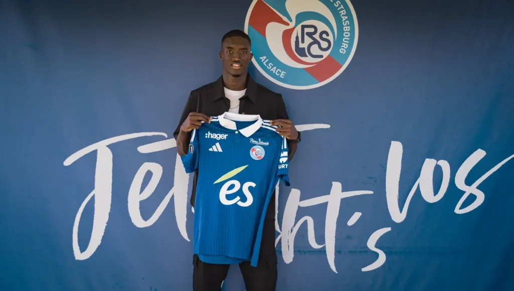 Mercato : Strasbourg pourrait prêter Pape Diong à Montpellier - wiwsport Mercato : Strasbourg pourrait prêter Pape Diong à Montpellier - wiwsport