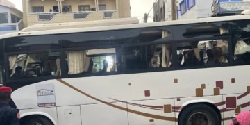 Ligue Pro : (Photos) Les images du bus du Jaraaf vandalisé après son match face à l’AS Pikine - wiwsport