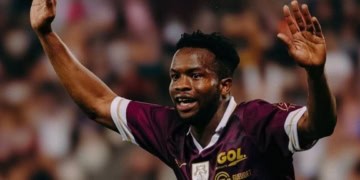 Ligue 2 : Double passeur puis buteur contre Pau, Malick Mbaye brille encore avec Amiens - wiwsport