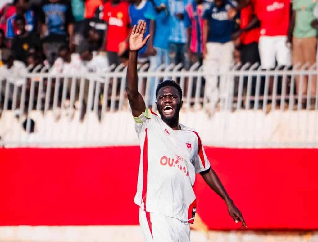 Ligue 1 : Fadiouf Ndiaye, capitaine de l'US Ouakam, décède après un malaise en plein match - wiwsport Ligue 1 : Fadiouf Ndiaye, capitaine de l'US Ouakam, décède après un malaise en plein match - wiwsport