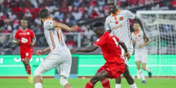 Foot : Mamadou Lamine Camara et Paul Valère Bassène remportent la Coupe CAF avec la RS Berkane face à Simba - wiwsport