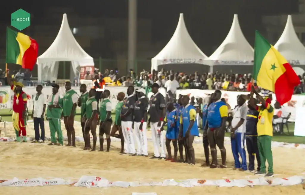 Lutte - Drapeau du Chef de l’État 2025 : Dakar (encore) en finale face à Kaolack, l’équipe de la capitale va-t-elle réussir le quadruplé ? - wiwsport Lutte - Drapeau du Chef de l’État 2025 : Dakar (encore) en finale face à Kaolack, l’équipe de la capitale va-t-elle réussir le quadruplé ? - wiwsport