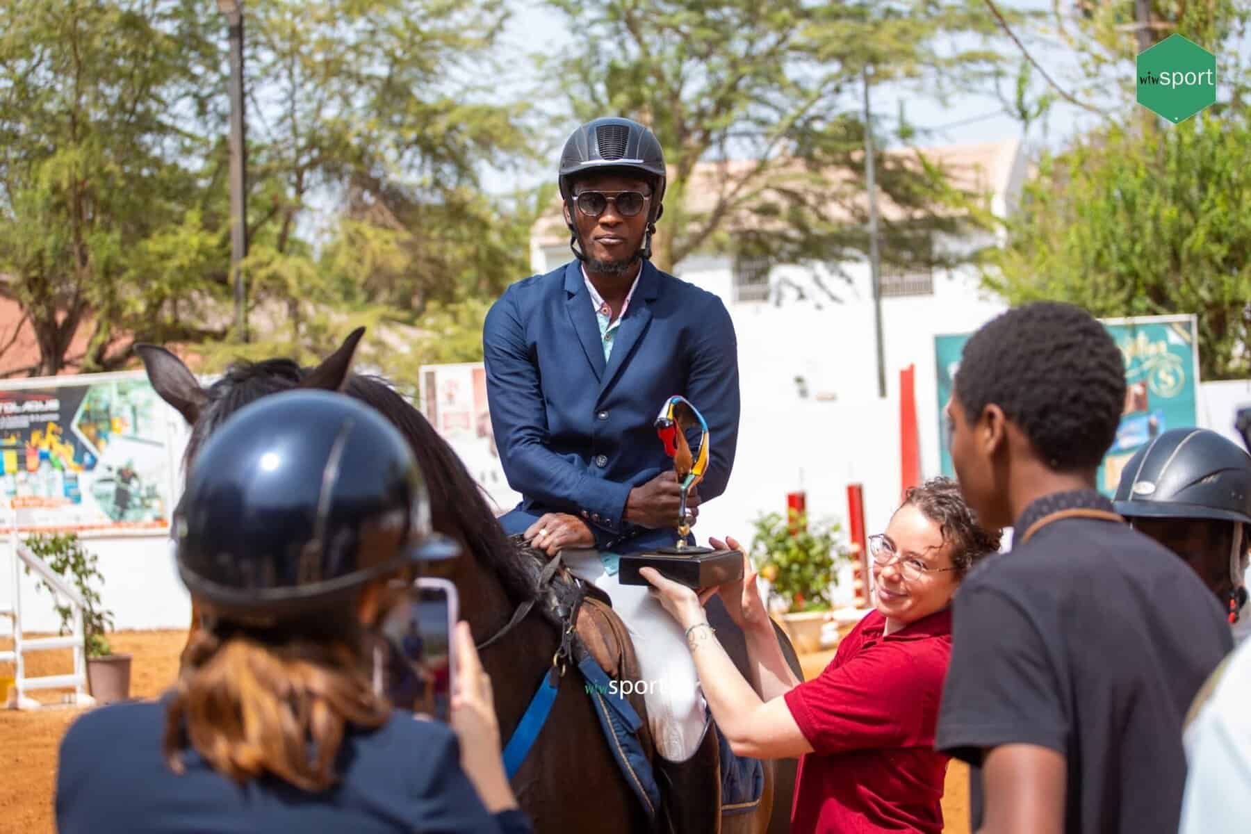 Équitation - CSO : Victoire pour Thierno Aguibou Welle dans l’épreuve N4 (95 cm) - wiwsport Équitation - CSO : Victoire pour Thierno Aguibou Welle dans l’épreuve N4 (95 cm) - wiwsport