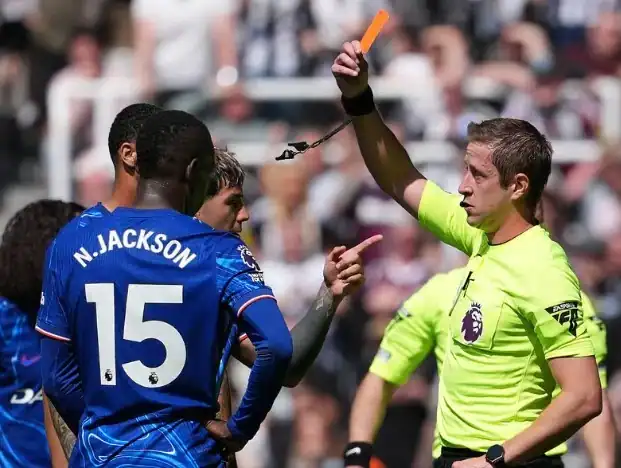 Chelsea : Nicolas Jackson rappelé à l’ordre par Maresca après son expulsion - wiwsport Chelsea : Nicolas Jackson rappelé à l’ordre par Maresca après son expulsion - wiwsport