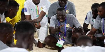 Mondial Beach Soccer 2025 - Ngalla Sylla, sélectionneur des Lions, après la victoire contre l'Espagne : « Oublier ce match et se focaliser sur Tahiti » - wiwsport