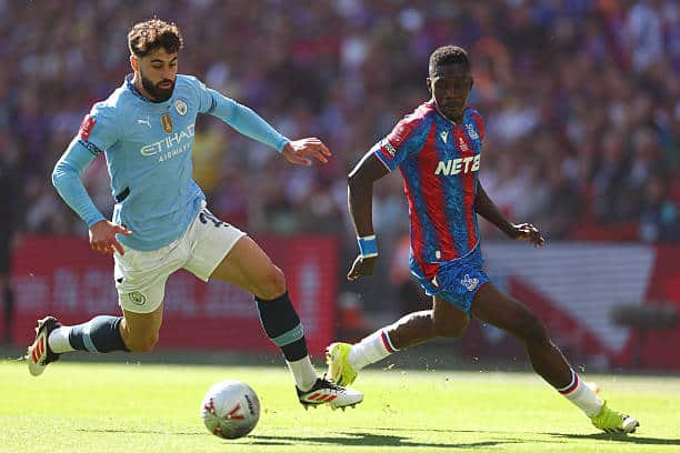Foot : Ismaïla Sarr remporte la FA Cup avec Crystal Palace - wiwsport Foot : Ismaïla Sarr remporte la FA Cup avec Crystal Palace - wiwsport