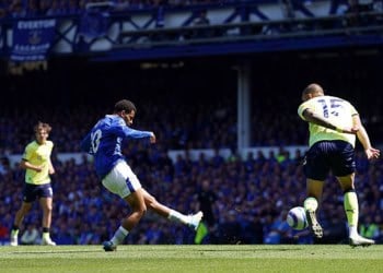 Premier League : Doublé d'Iliman Ndiaye avec Everton contre Southampton (vidéo) - wiwsport