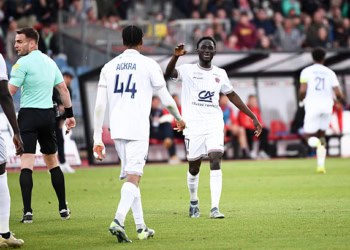 Barrage Ligue 2/National 1 : Clermont, grâce à des buts d'Ousmane Diop et Famara Diédhiou, s'impose contre Boulogne et se rapproche du maintien - wiwsport