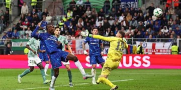 Ligue Conférence : Chelsea passe devant le Real Betis grâce à un but de Nicolas Jackson (video) - wiwsport