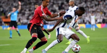 Ligue Europa : Décisif contre Manchester United, Pape Matar Sarr rentre dans l'histoire en remportant la Ligue Europa avec Tottenham - wiwsport