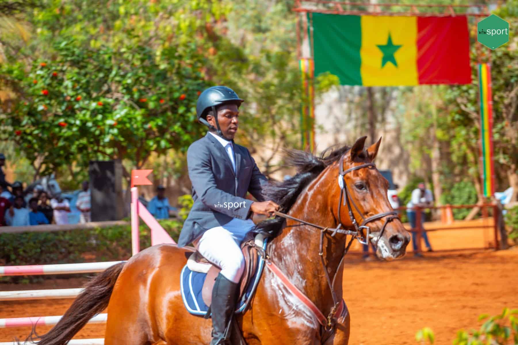 Championnats Nationaux d’Équitation : Mouhamed Nourou Touré s’impose chez les Seniors amateurs (1ère journée) ! - wiwsport Championnats Nationaux d’Équitation : Mouhamed Nourou Touré s’impose chez les Seniors amateurs (1ère journée) ! - wiwsport