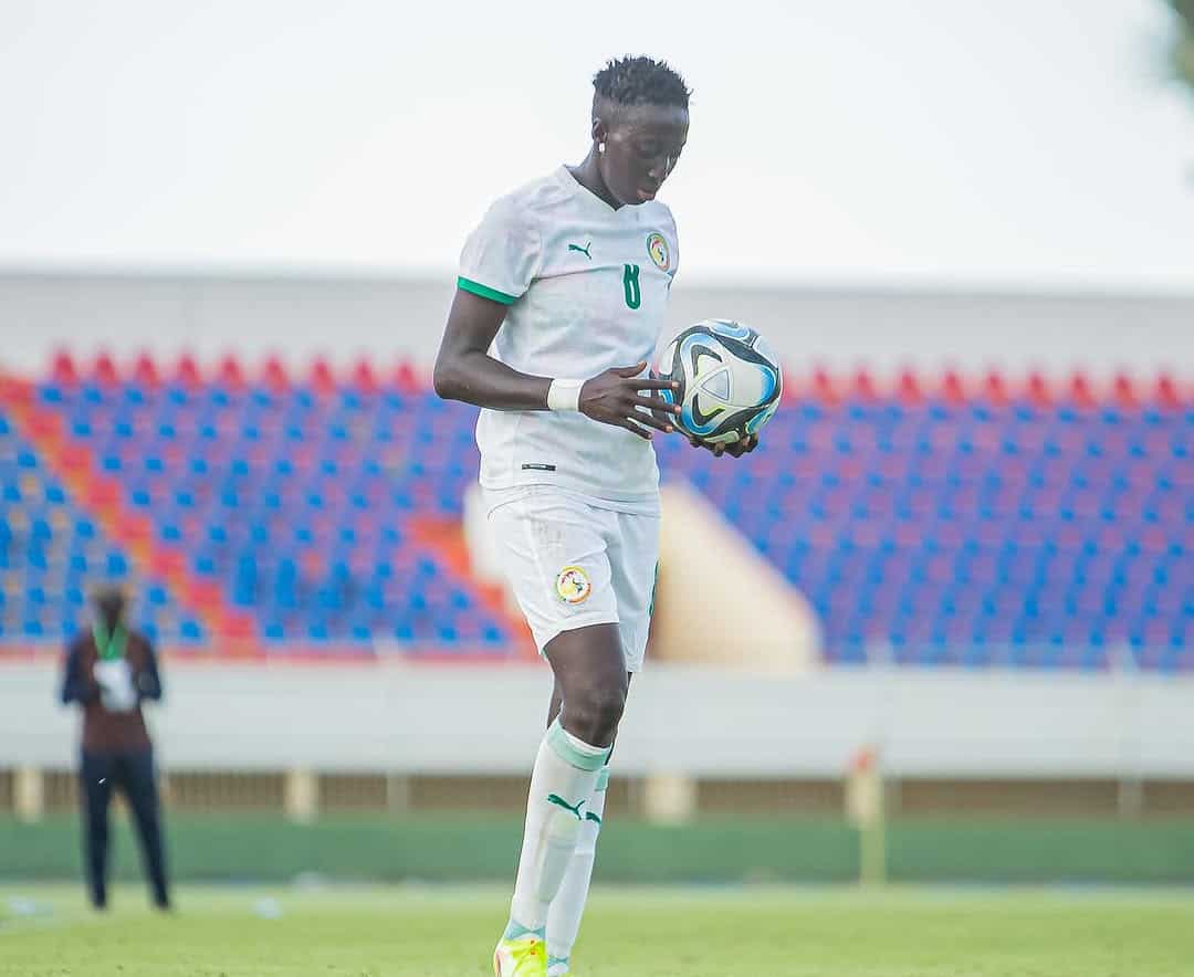 Equipe Nationale (F) : Mbayang Sow forfait pour la CAN - wiwsport Equipe Nationale (F) : Mbayang Sow forfait pour la CAN - wiwsport