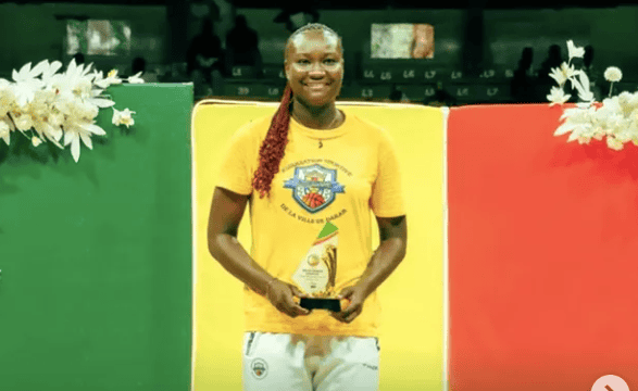 Playoff 2025 : Élisabeth Dabou, Bara Ndiaye, Ndoumbé Mbodj ... récompensés - wiwsport Playoff 2025 : Élisabeth Dabou, Bara Ndiaye, Ndoumbé Mbodj ... récompensés - wiwsport
