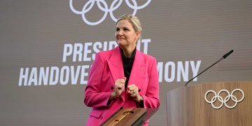 Kirsty Coventry succède à Thomas Bach à la tête du CIO : une nouvelle ère s’ouvre à Lausanne ! - wiwsport