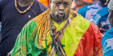 Tenues en treillis ou couleurs nationales : le CNG rappelle à l’ordre les acteurs de la lutte sur les dérives vestimentaires ! - wiwsport