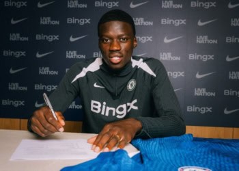 Mercato - Chelsea officialise la signature de Mamadou Sarr jusqu'en 2033 ! (Photos) - wiwsport