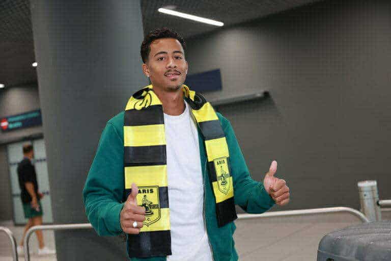 Mercato : Noah Fadiga quitte La Gantoise et s’engage officiellement avec l’ARIS Salonique - wiwsport Mercato : Noah Fadiga quitte La Gantoise et s’engage officiellement avec l’ARIS Salonique - wiwsport