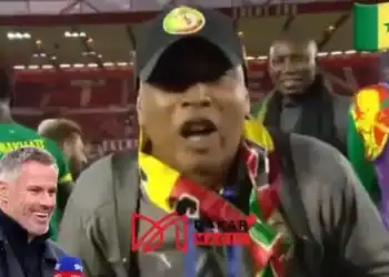 El-Hadji Diouf chambre Carragher après la victoire historique du Sénégal - wiwsport