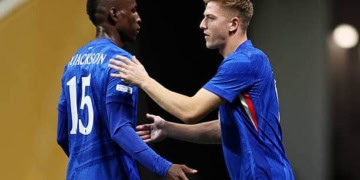 ATLANTA, GEORGIA - JUNE 16: Liam Delap #9 of Chelsea FC is greeted by Nicolas Jackson #15 as he makes debut during the FIFA Club World Cup 2025 group D match between Chelsea FC and Los Angeles Football Club at Mercedes-Benz Stadium on June 16, 2025 in Atlanta, Georgia. (Photo by Michael Regan - FIFA/FIFA via Getty Images)
