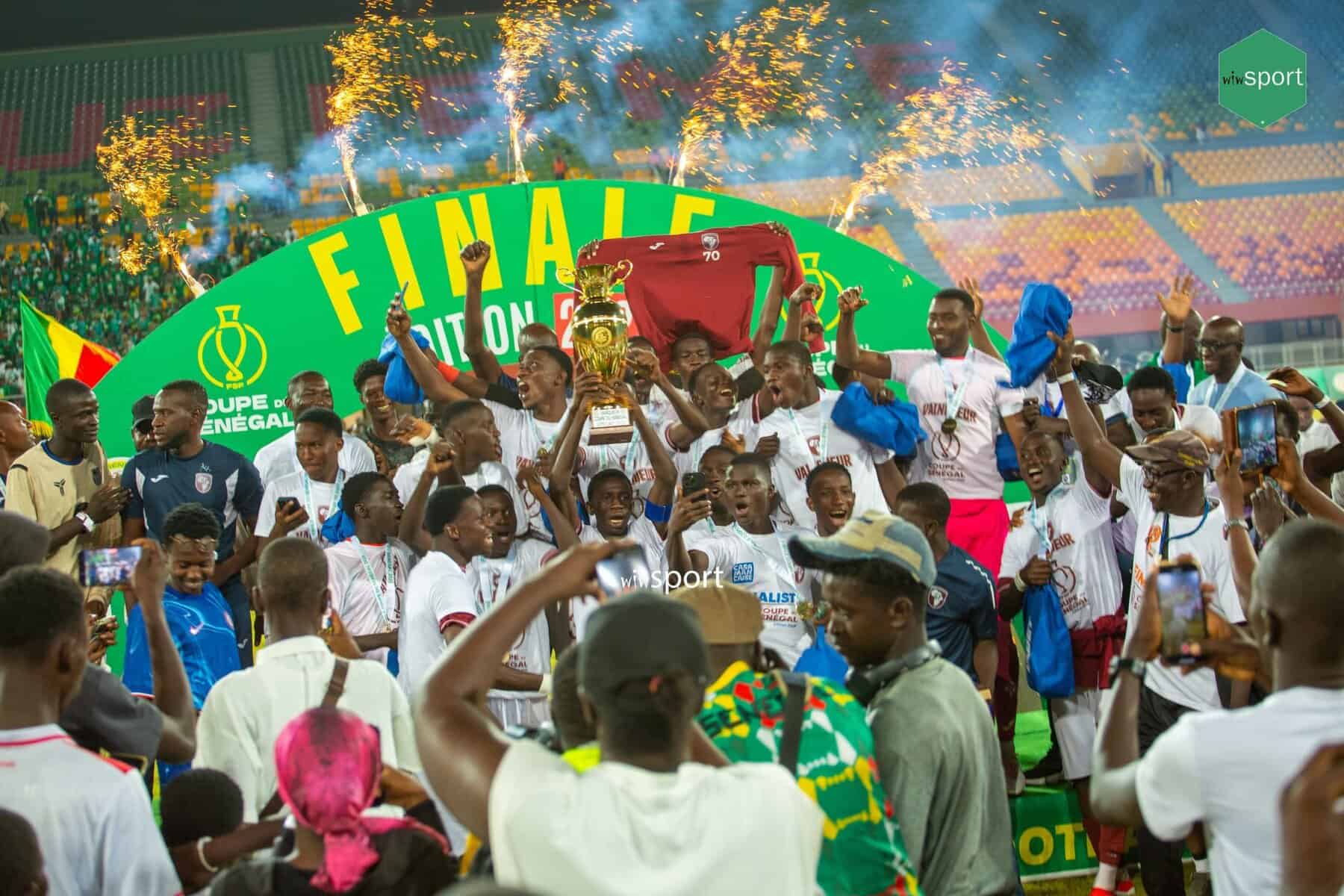 Coupe du Sénégal : Génération Foot s’offre le Jaraaf et décroche un troisième sacre - wiwsport Coupe du Sénégal : Génération Foot s’offre le Jaraaf et décroche un troisième sacre - wiwsport