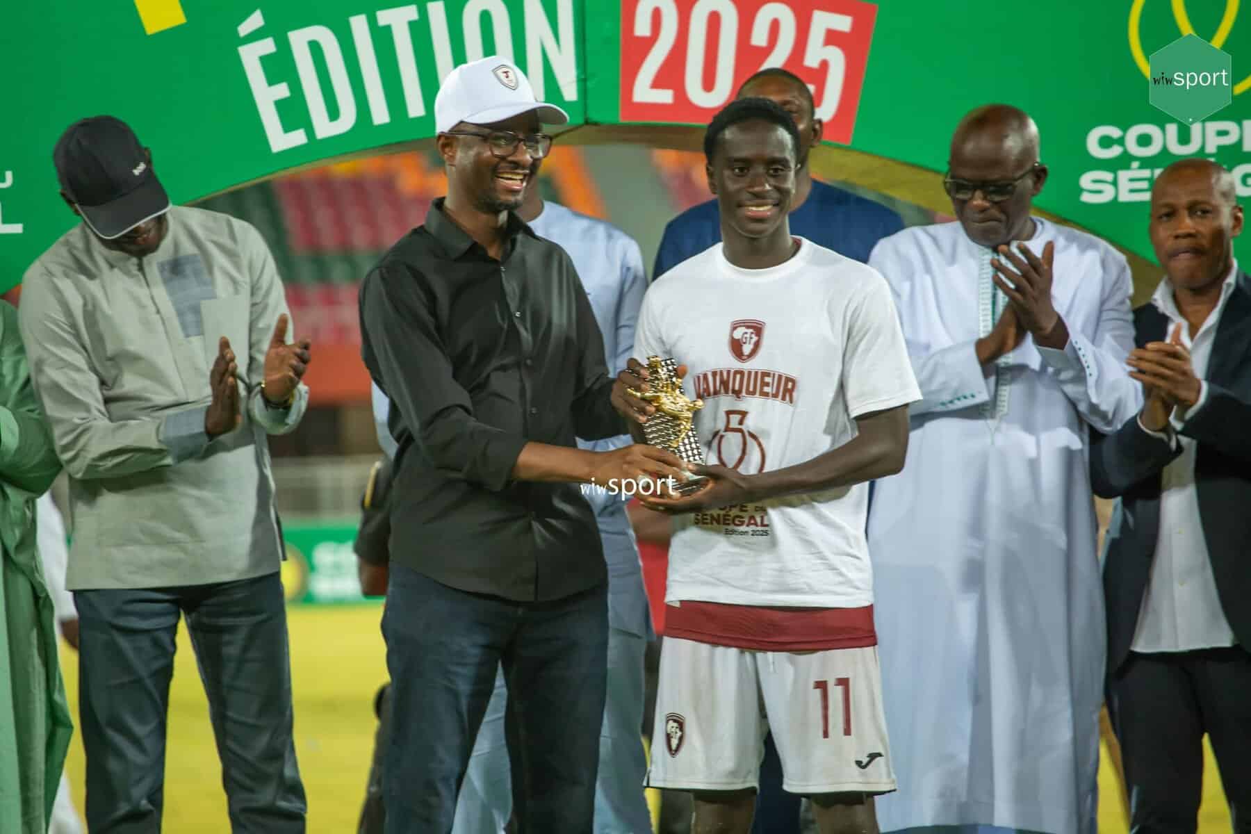 Mercato : Abdoulaye Agne Ba « confirme » son départ au FC Metz après avoir offert la Coupe du Sénégal à Génération Foot - wiwsport Mercato : Abdoulaye Agne Ba « confirme » son départ au FC Metz après avoir offert la Coupe du Sénégal à Génération Foot - wiwsport