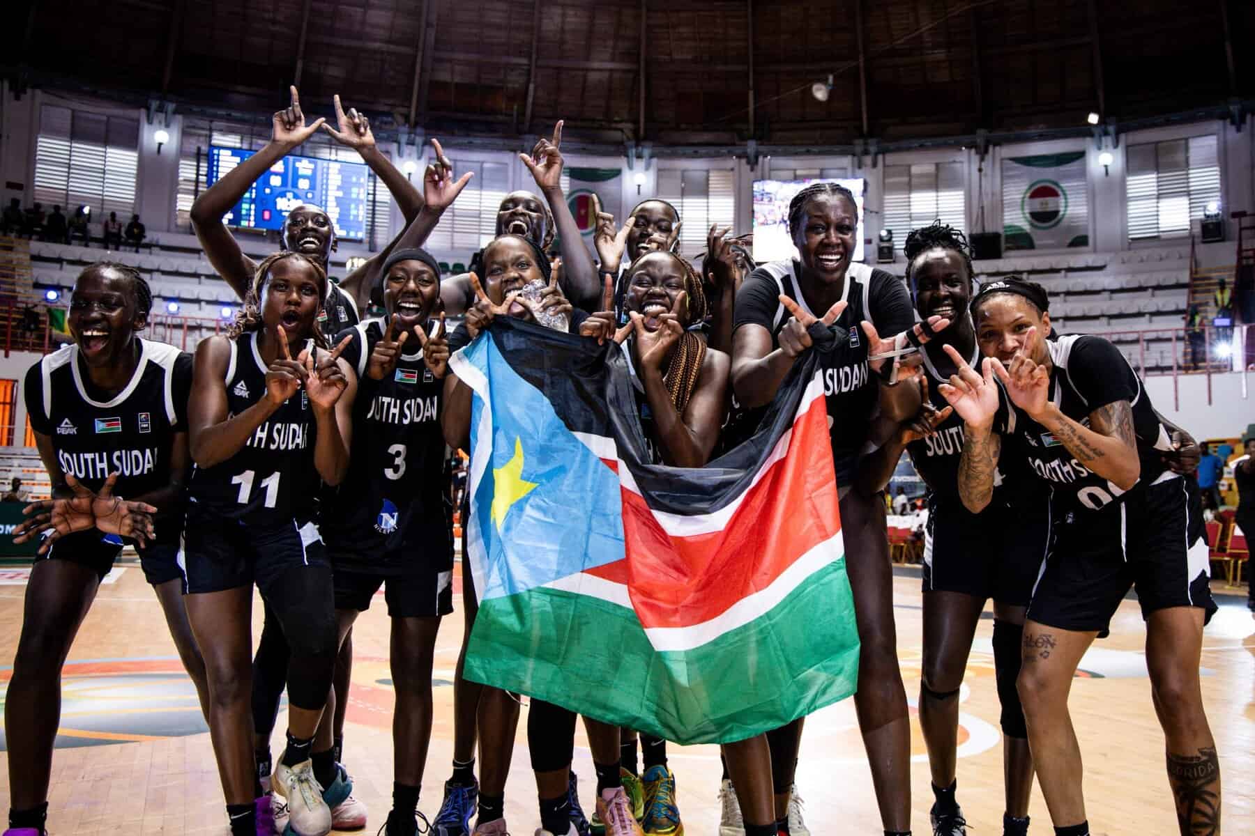 AfroBasket 2025 : Le Soudan du Sud surprend l'Ouganda et rejoint les demi-finales - wiwsport AfroBasket 2025 : Le Soudan du Sud surprend l'Ouganda et rejoint les demi-finales - wiwsport