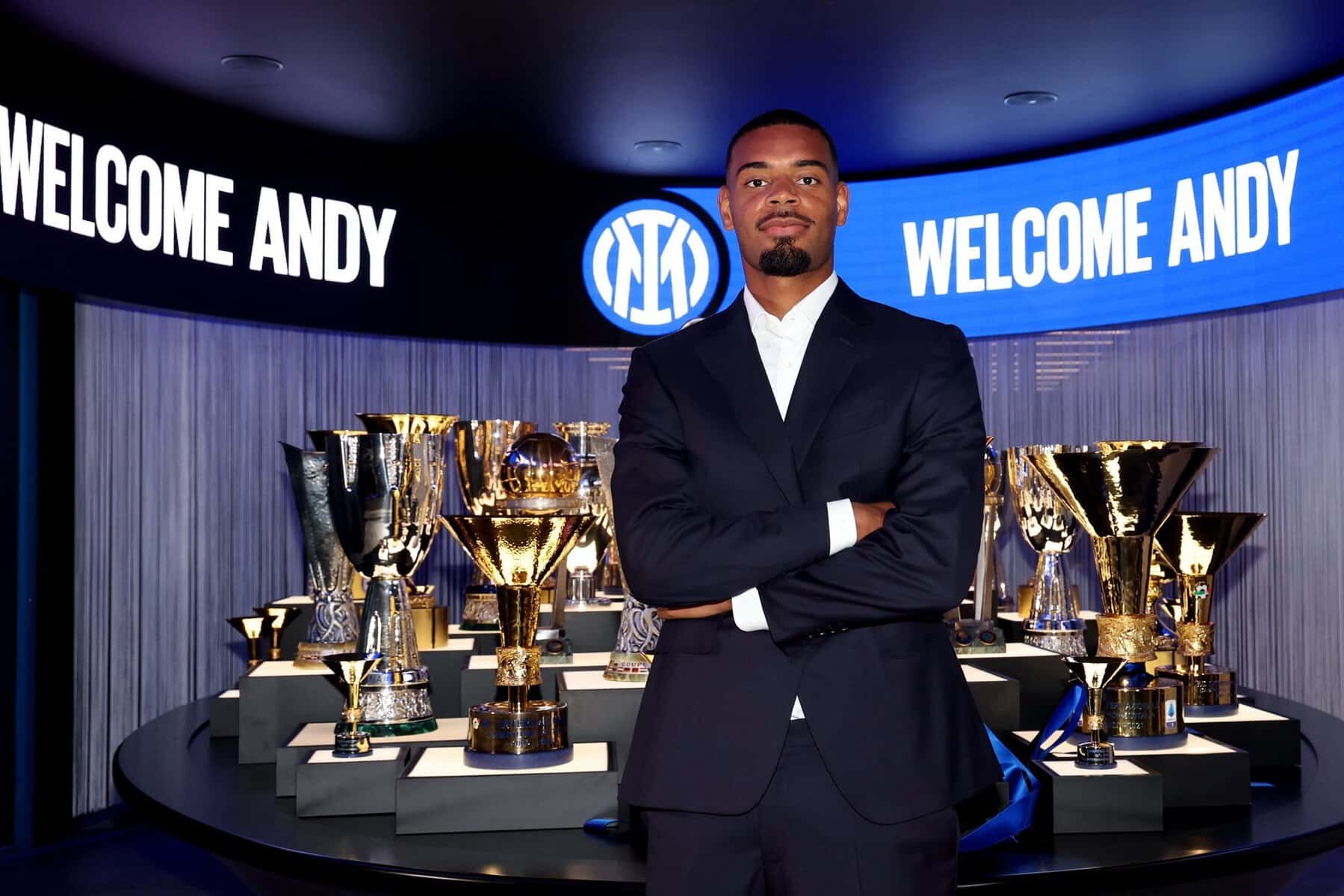 Mercato - Officiel : Andy Diouf signe à l'Inter Milan jusqu'en 2030 ! - wiwsport Mercato - Officiel : Andy Diouf signe à l'Inter Milan jusqu'en 2030 ! - wiwsport