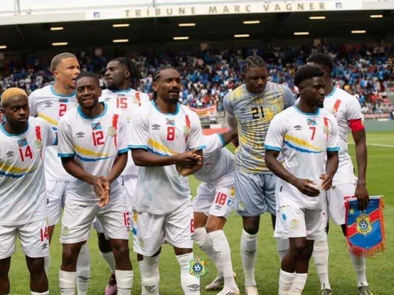 Eliminatoires CDM : La RDC dévoile sa liste pour affronter le Sénégal, avec Wan-Bissaka - wiwsport Eliminatoires CDM : La RDC dévoile sa liste pour affronter le Sénégal, avec Wan-Bissaka - wiwsport